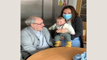 Resident meets great grandson at Morpeth care home